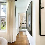 Designer In Diplomat District * New York