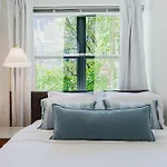Apartment Designer In Diplomat District New York