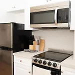 East Village Center Apartment7 W Full Amenities Great New York Location