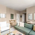 Chic Nyc Stay Steps From Times Square With 2 Bedroom