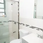 Emerald2 At Brighton 2min Walk To Ocean & Subway Chic Homestay