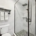 Ramada By Wyndham Flushing Queens 3* New York