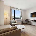 Ramada By Wyndham Flushing Queens Hotel 3*