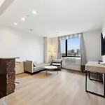 Hotel Ramada By Wyndham Flushing Queens New York