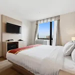 Ramada By Wyndham Flushing Queens 3*