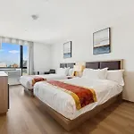 Ramada By Wyndham Flushing Queens Hotel New York