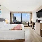 Ramada By Wyndham Flushing Queens Hotel