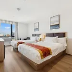 Ramada By Wyndham Flushing Queens Hotel New York