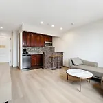 Hotel Ramada By Wyndham Flushing Queens 3*