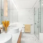 Luxury Condo Steps To Rockefeller Center