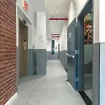 Ny Moore Hostel *