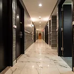Nova Bronx Hotel