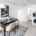 Bright 1Br Escape In Lower East Side Nyc