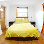 Family-Friendly 3 Bedroom Apt In Nyc!