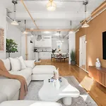 Spacious 3 Bedroom Gem In Trendy