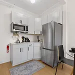 3br Brownstone Near Subway & Columbia Uni Apartment *