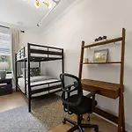 Apartment 3br Brownstone Near Subway & Columbia Uni