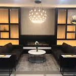 2 Bed Ideally Located In Ues Of Manhattan Apartment New York
