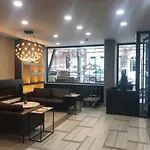 2 Bed Ideally Located In Ues Of Manhattan * New York