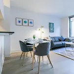 Fully Furnished 1br In Murray Hills