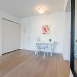 Bright 2 Bedrooms 2 Bathrooms Unit