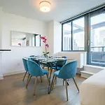 Bright 2 Bedrooms 2 Bathrooms Unit Apartment