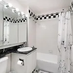 Stunning For 4 2 Bedrooms 2 Bath * New York
