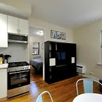 Comfy 1 Bed 1 Bath Apartment In Nyc