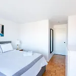 Sunny 3 Bedroom 1 Bath In Nyc
