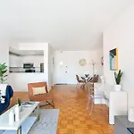 Sunny 3 Bedroom 1 Bath In Nyc
