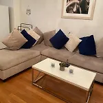 Prime Murray Hill 2 Bedroom Gem *