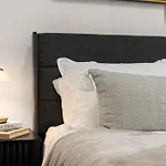 Chic East Village Retreat Comfort In Heart Of Nyc