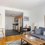 Blueground Long Island Pool Nr Gantry Plaza Nyc-1844 Apartment New York