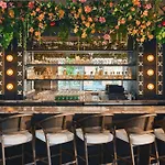 Hotel The Street By Suiteness New York