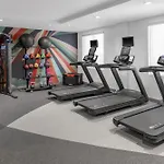 Hilton Garden Inn Queens / JFK Airport