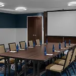 Hotel Hilton Brooklyn - Newly Renovated