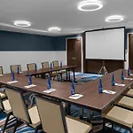 Hilton Brooklyn - Newly Renovated 4*
