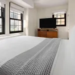 The Beekman Tower, Trademark Collection By Wyndham Hotel 4*