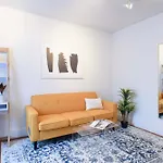 69-5D Modern Lower East East 1Br Apt Brand New