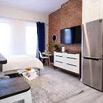 240-14 New Prime Location W&d In Unit Apartment New York