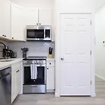 240-14 New Prime Location W&d In Unit