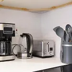 240-14 New Prime Location W&d In Unit New York