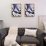 240-14 New Prime Location W&d In Unit * New York