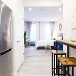 240-9 Luxury Prime Location Studio W&D