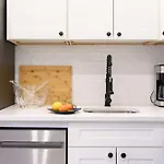 240-6 New Prime Location W&d In Unit