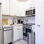 240-6 New Prime Location W&d In Unit