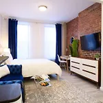 Apartment 240-6 New Prime Location W&d In Unit New York