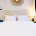 240-6 New Prime Location W&d In Unit Apartment *