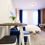 240-6 New Prime Location W&d In Unit * New York
