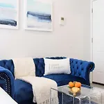 240-15 Luxury Prime Location W&d Apartment New York
